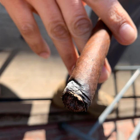 The Impact of Humidity on Cigar Flavor and Quality: How Improper Levels Affect Your Smoke