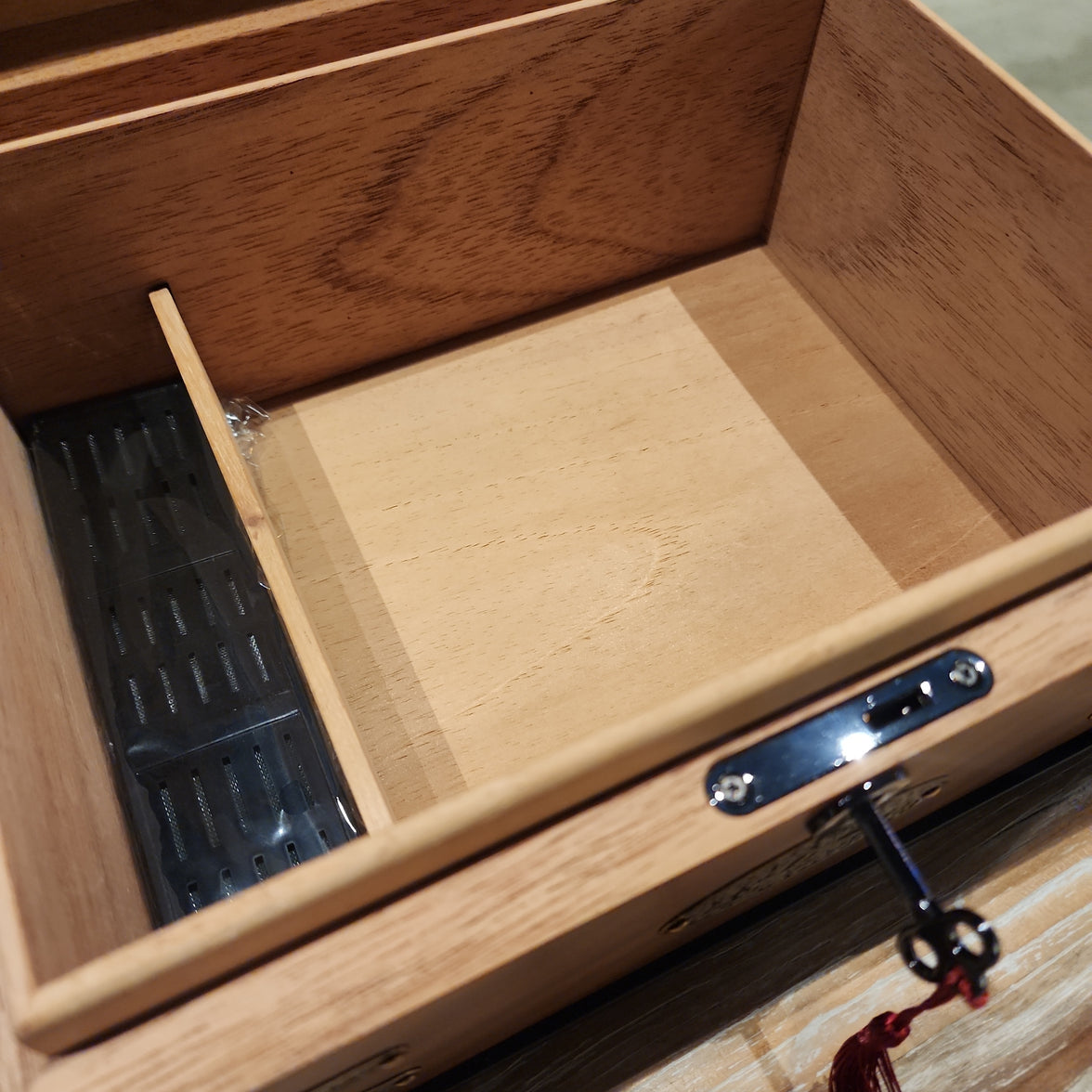 Cairo Elixir Cigar Box