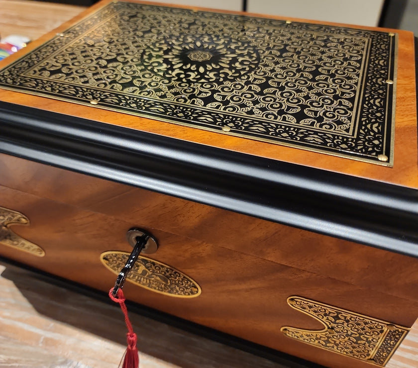 Cairo Elixir Cigar Box