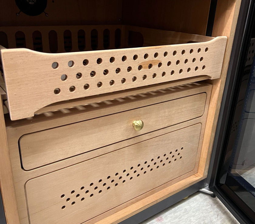 113L Cigar Humidor