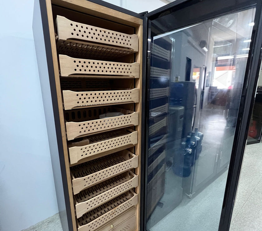 376L Cigar Humidor