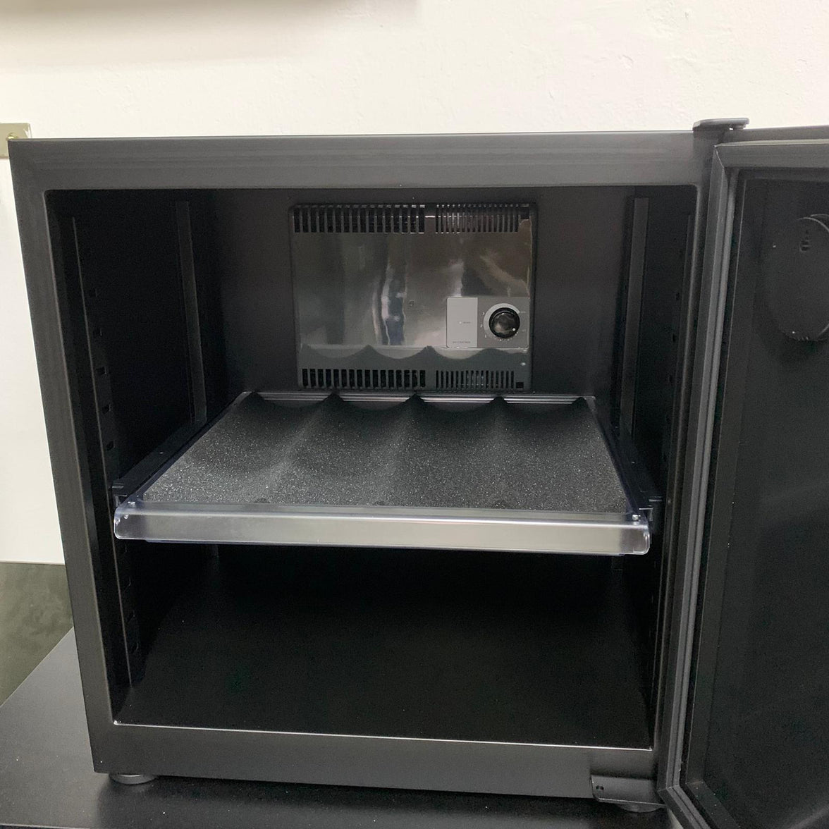 56L Dry Cabinet Box (Solid Door)