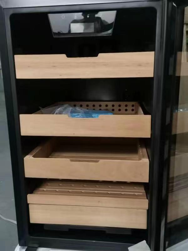 113L Cigar Humidor (non Fingerprint lock)